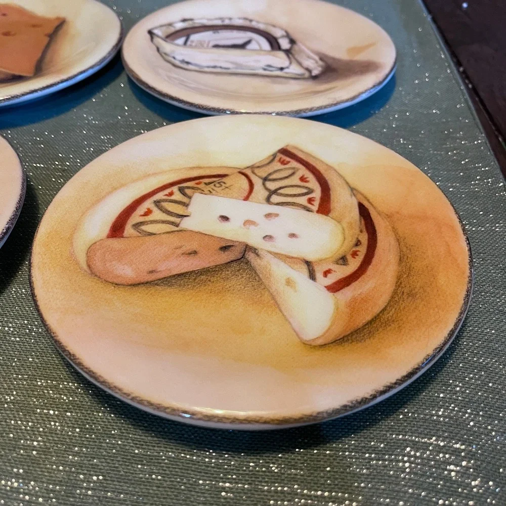 Williams Sonoma Set of 4 Fromage Cheese Appetizer Plates Made in Italy